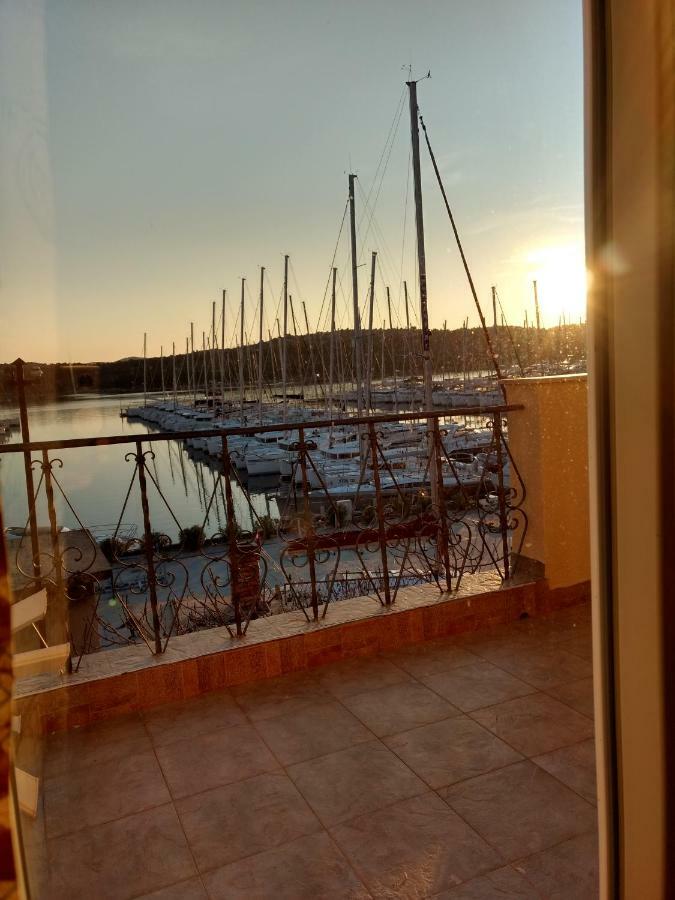 Apartment Lela Sibenik Exterior photo