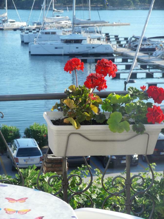 Apartment Lela Sibenik Exterior photo
